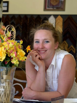 Curator / Assistant Manager